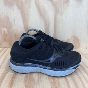 Saucony - Hurricane 22 - Running Shoes - Black - Women's - 8.5 - S10544-35